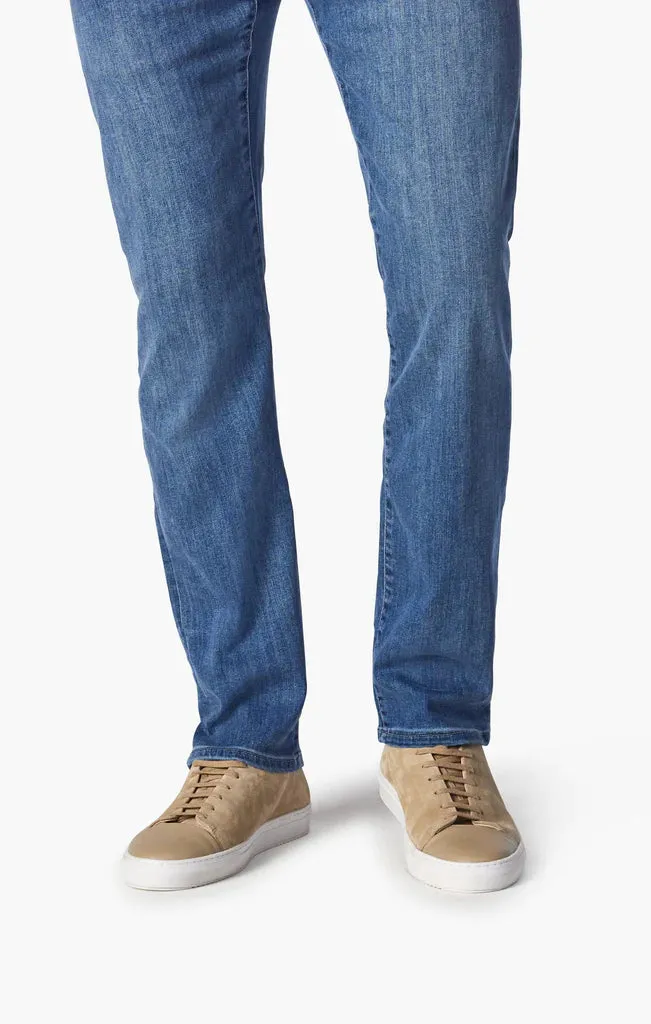 34 Heritage Courage Straight Leg Jeans in Mid Urban