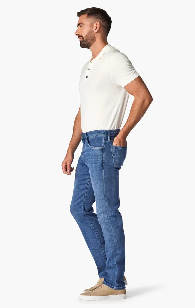 34 Heritage Courage Straight Leg Jeans in Mid Urban