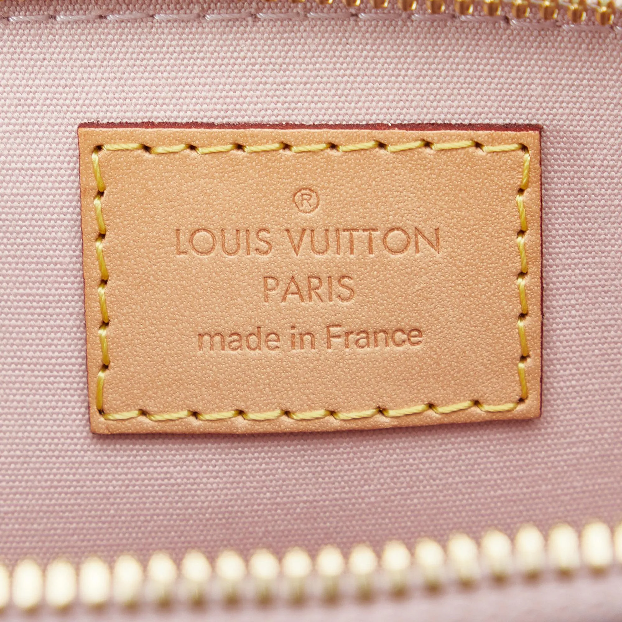 Louis Vuitton Monogram Vernis Alma BB (SHG-EaY81w)
