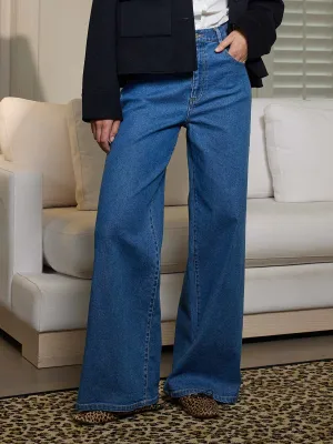 Madison Jean Mid Wash Sills